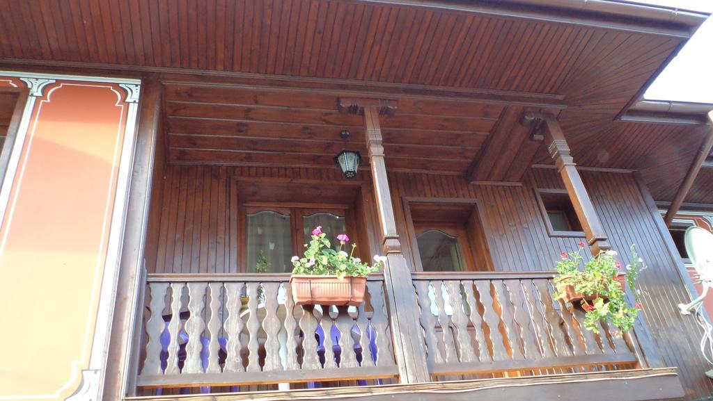 Chuchura Family Hotel Koprivshtitsa Exterior foto