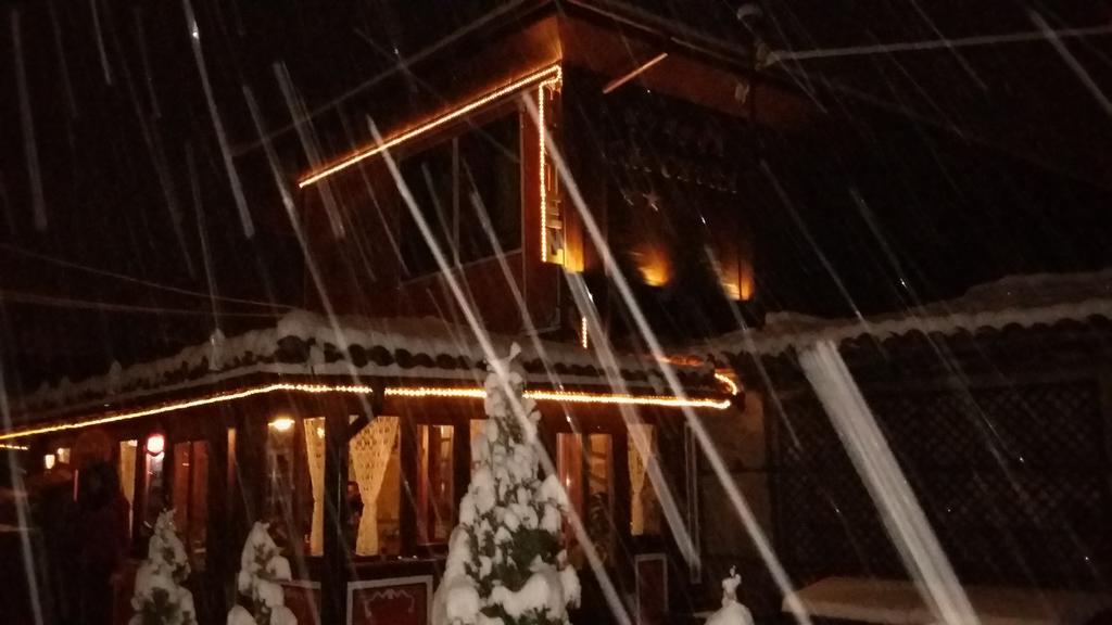 Chuchura Family Hotel Koprivshtitsa Exterior foto